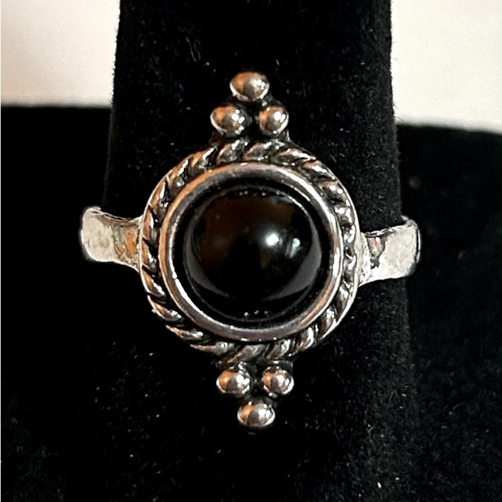 3/$10 Fashion ring size 7